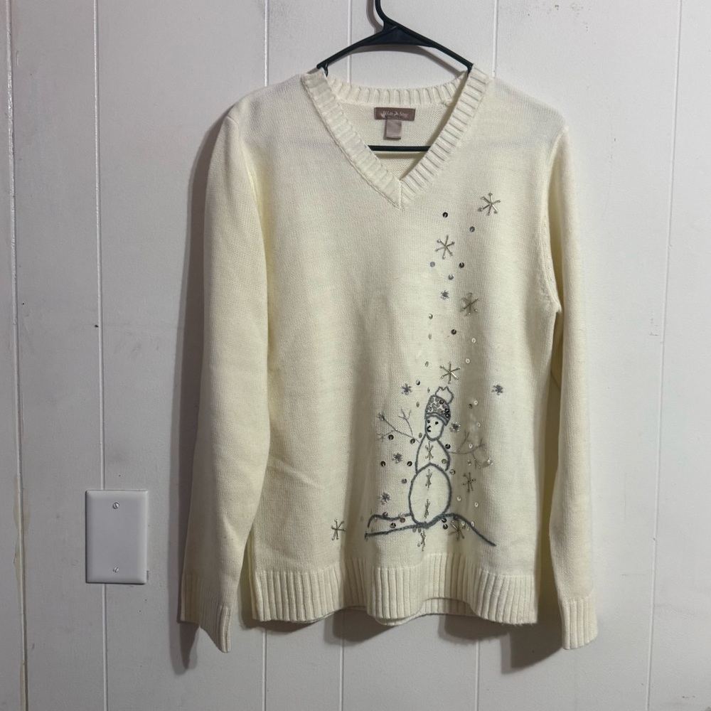 White Stag Cream V-Neck Sweater‎ with Snowman Motif
